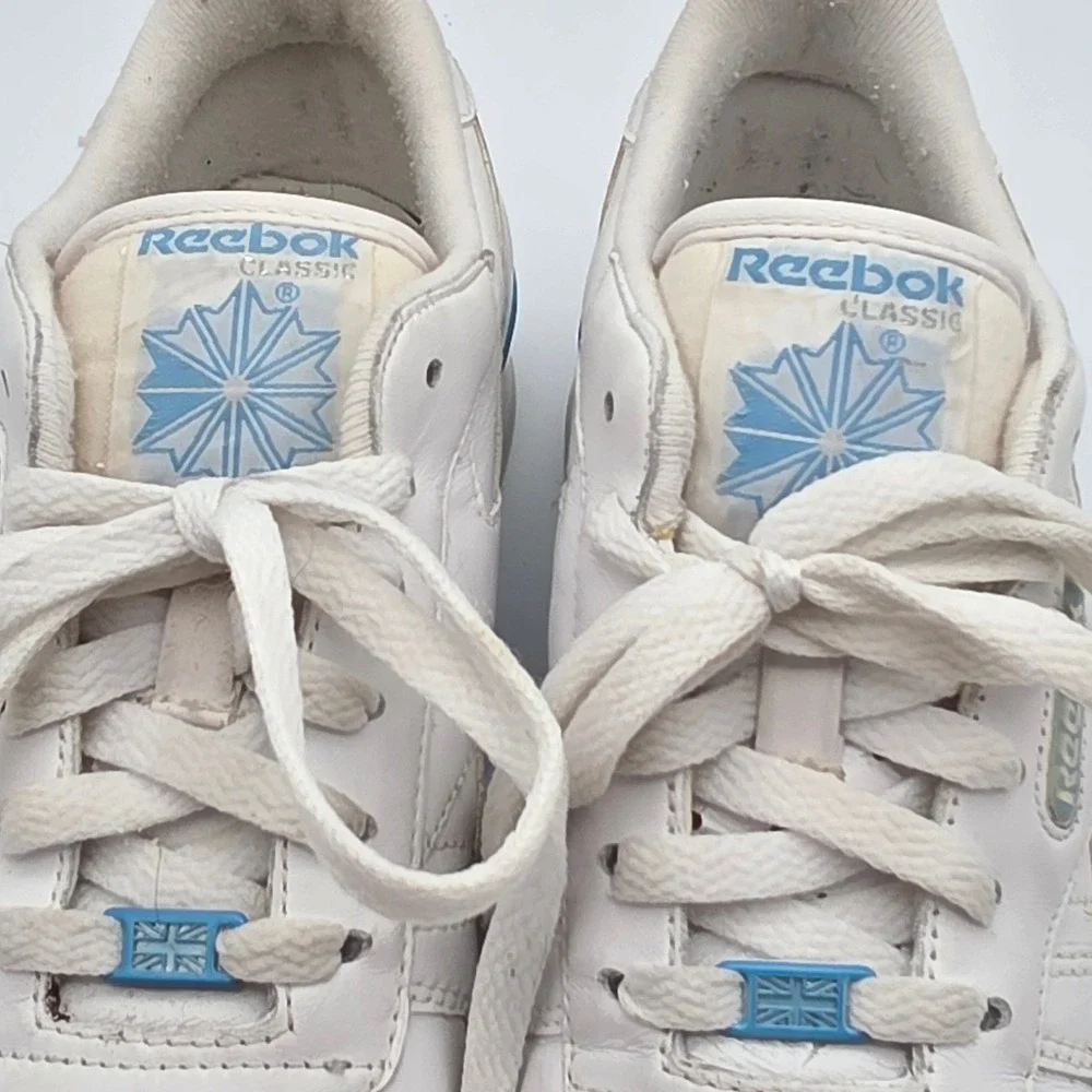 Vintage Reebok Classic Leather Sneakers Women 8.5 White 80s Style Retro Shoes